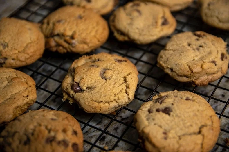 Keto Chocolate Chip Cookies