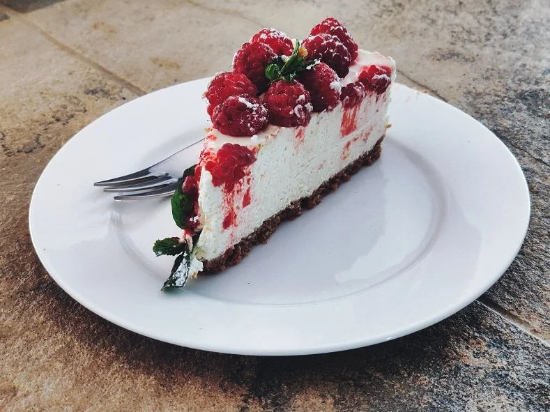 Low-Carb Strawberry Cheesecake